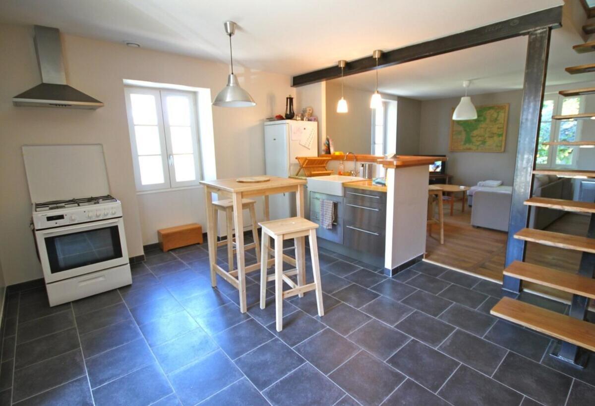 Maison De Vacances A Lissac-Sur-Couze Exterior foto